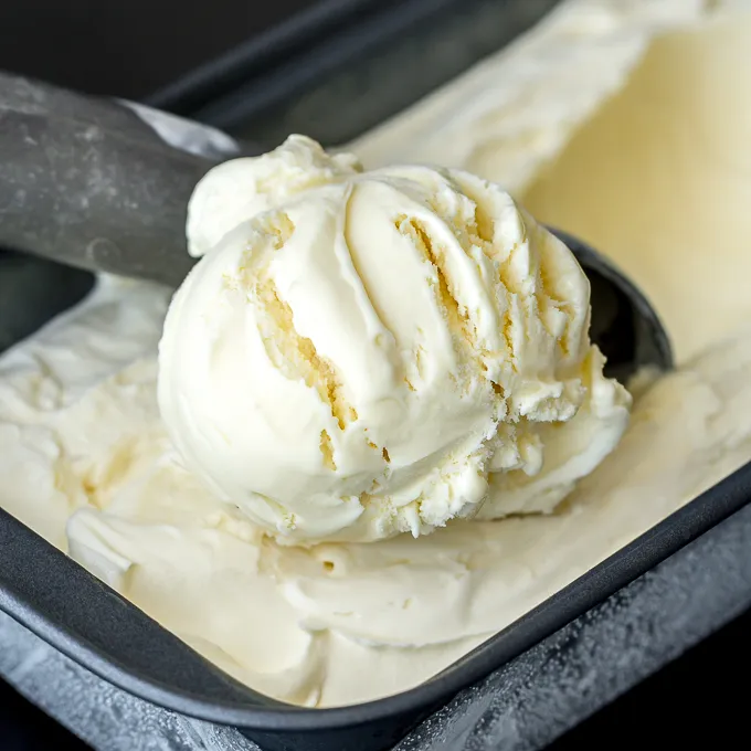CORE VANILLA ICE CREAM